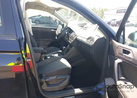 2019 Volkswagen Tiguan 2.0T S z USA, uszkodzony, nr VIN 3VV1B7AX8KM048544